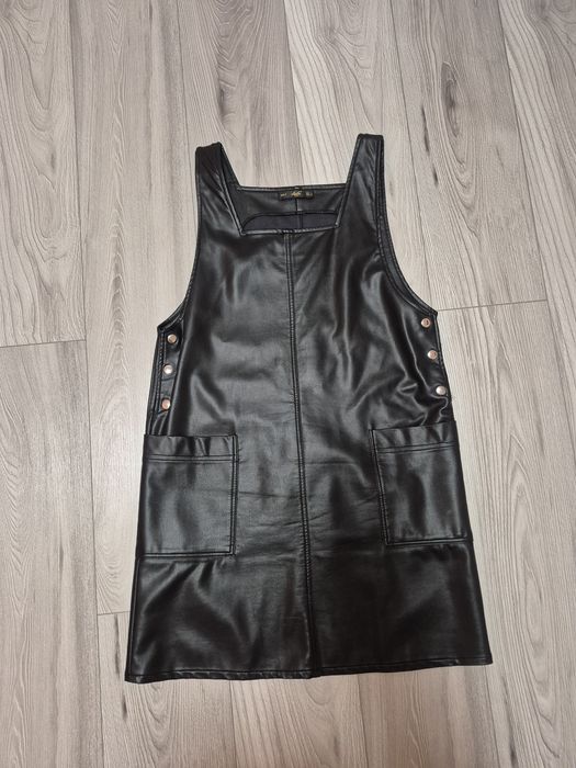 Жіночий шкіряний сарафан прямого крою