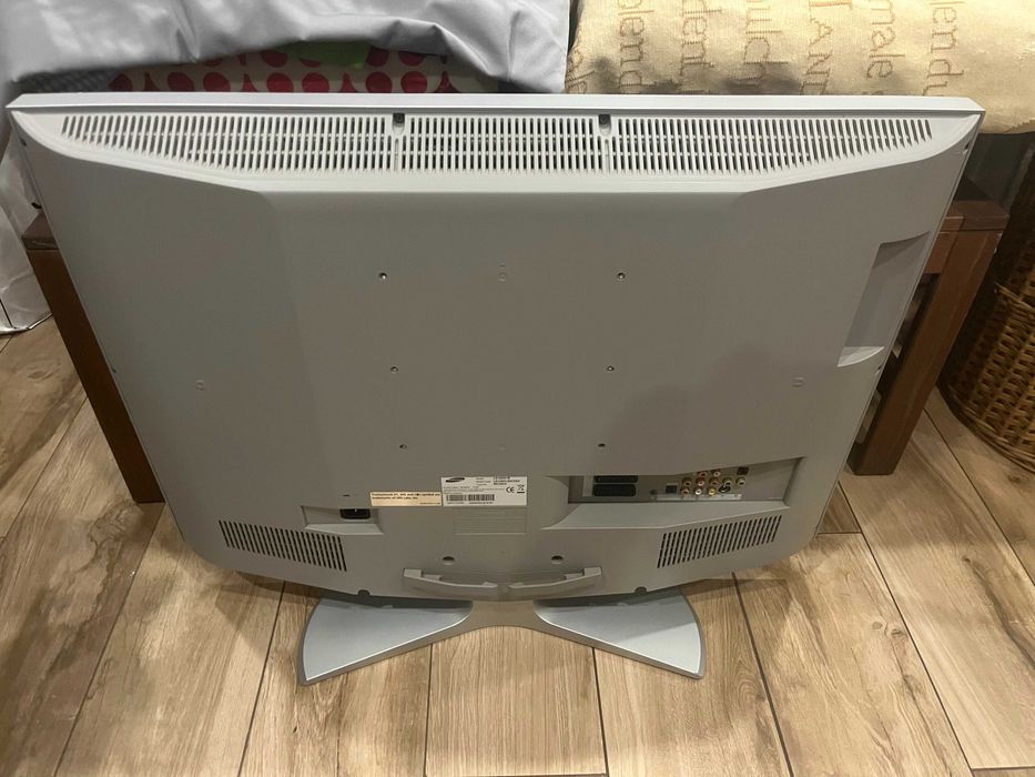 TV LCD SAMSUNG LE32R51B - Optimo Estado