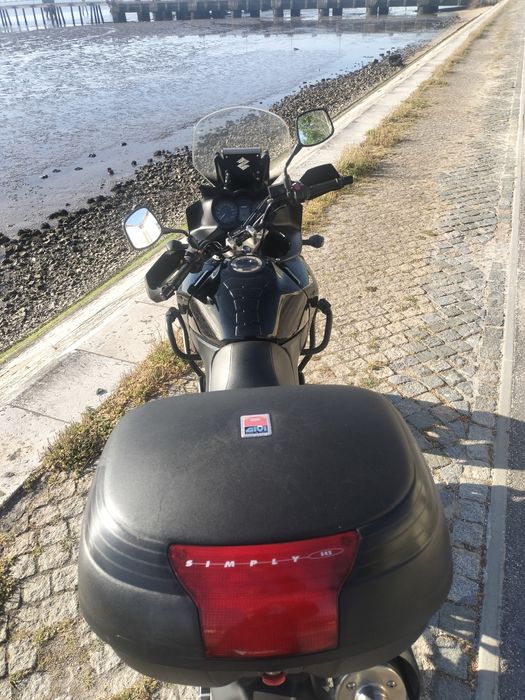 Suzuki  VS   650