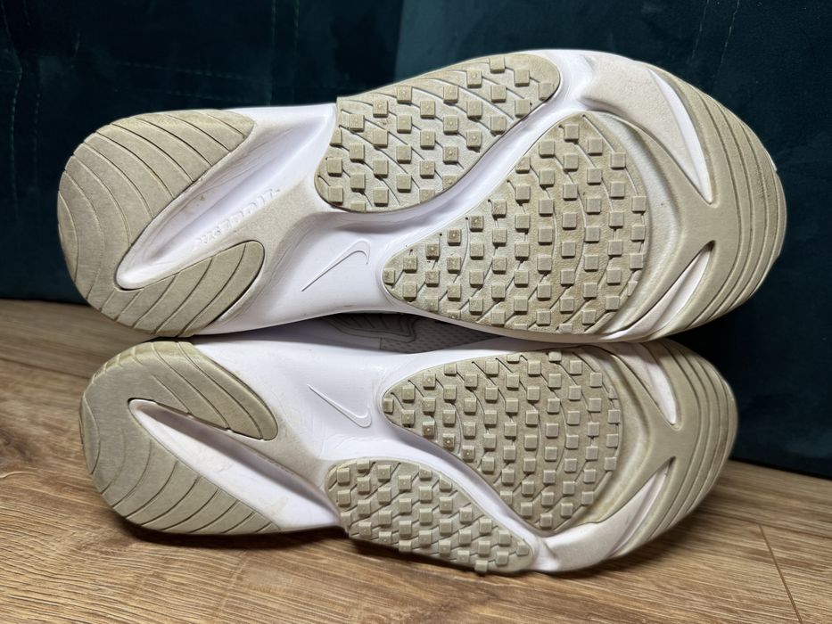 кросівки Nike Zoom 2K