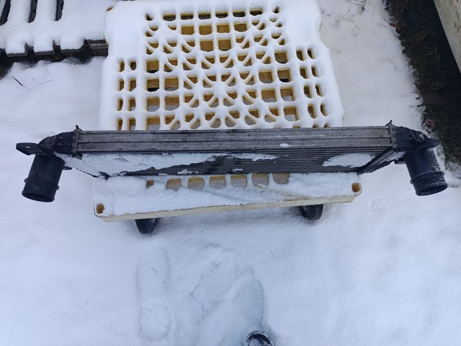 Sprzedam chłodnicę intercooler VW T6