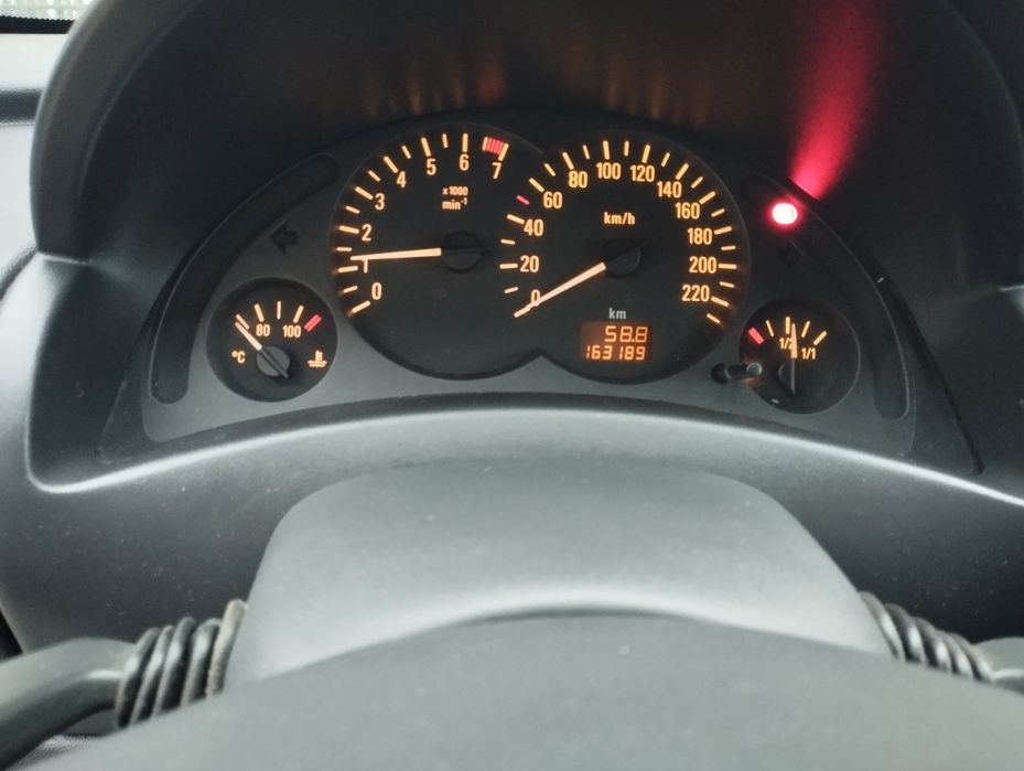 Opel Corsa 1.2 a gasolina
