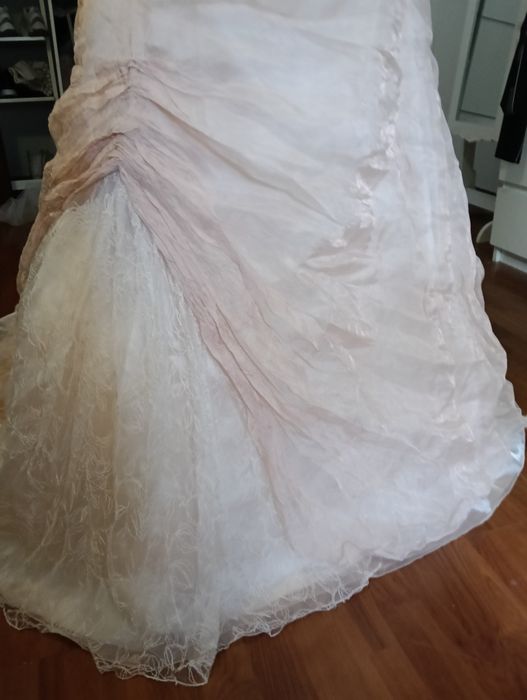 Vestido de noiva rosa claro