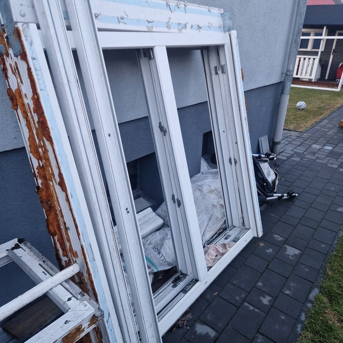 Okna plastikowe biale