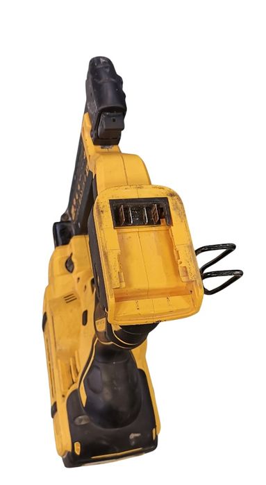 Gwoździarka Dewalt DCN680