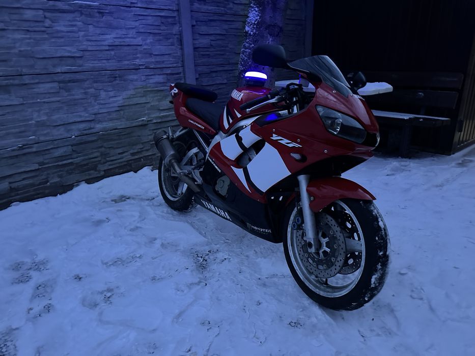 Yamaha r6 Ямаха р6