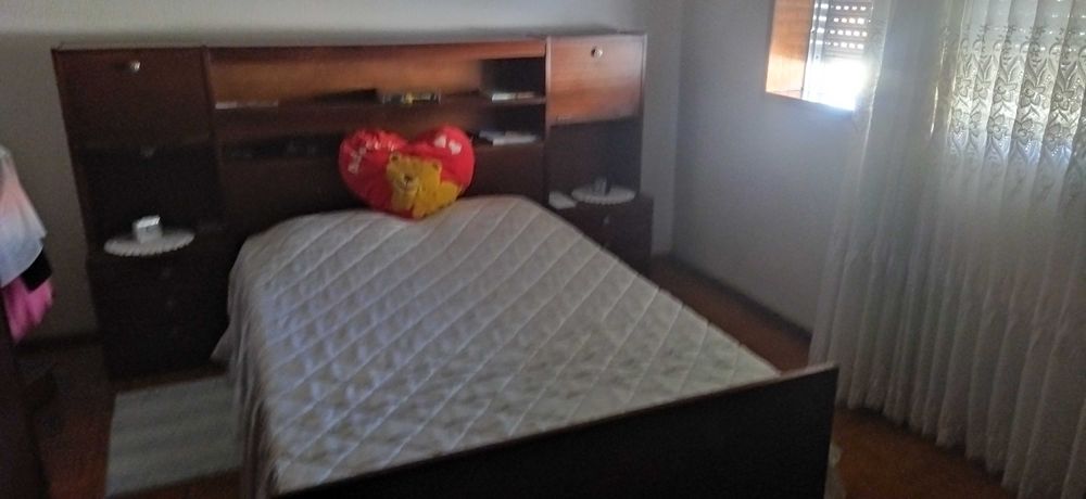 Cama com estrado e colchao 190€