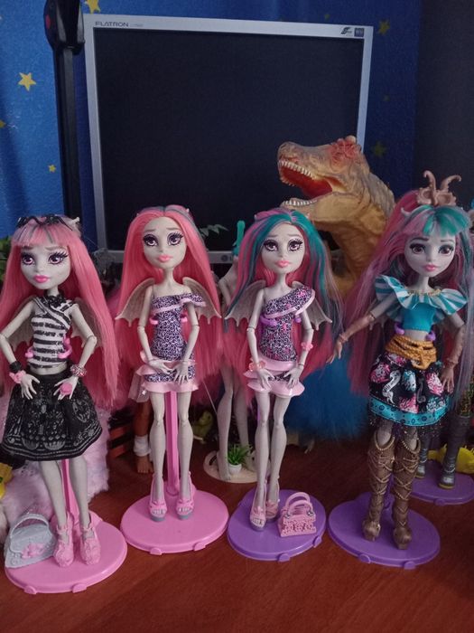 Монстер Хай Рошель Гойл База