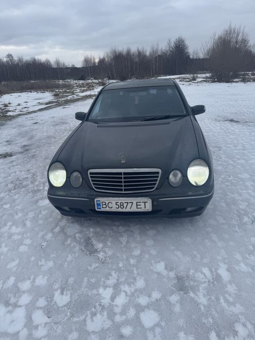 Продам мерседес 210