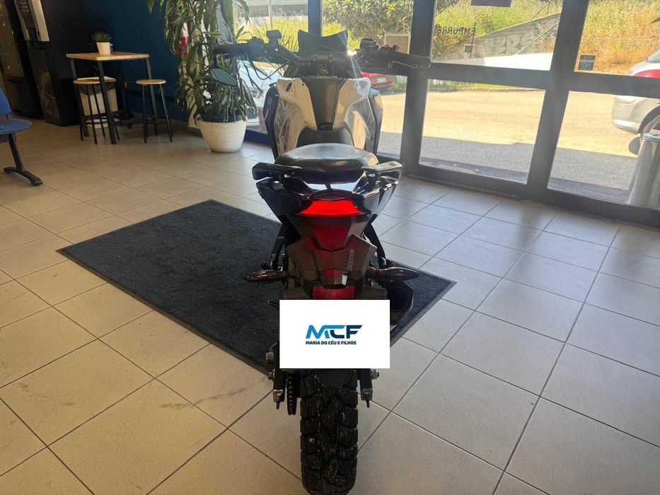 SYM MG NH-T 150 de 2021 Salvado