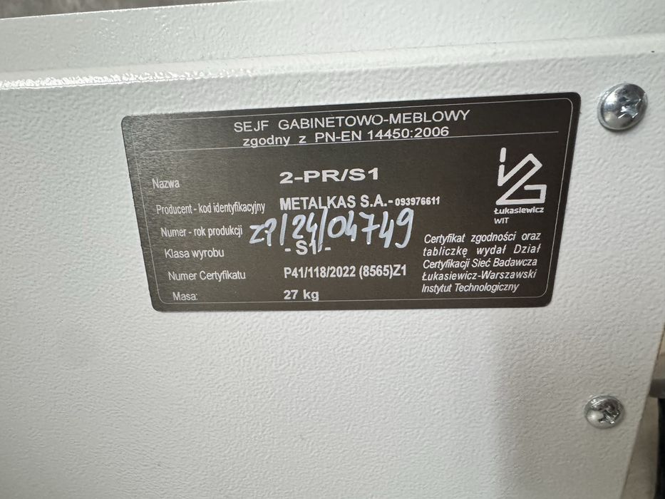 Sejf klasy s1 27kg, super stan!
