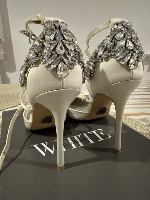 Весільні туфлі White