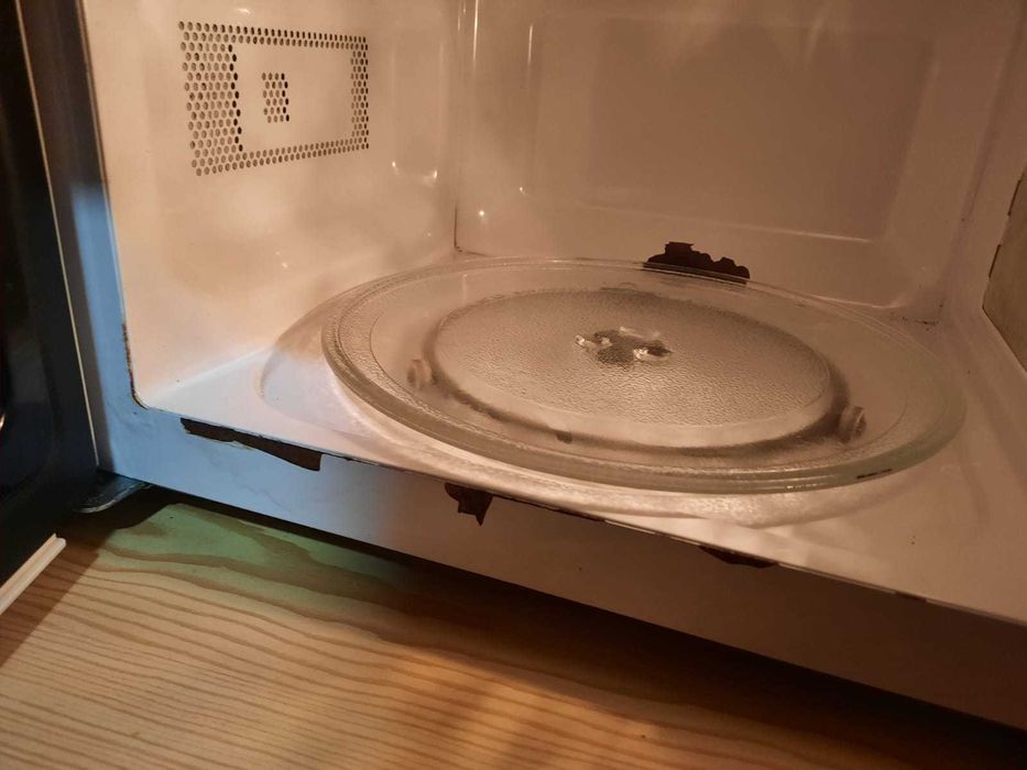 Microondas c/ grill funcional