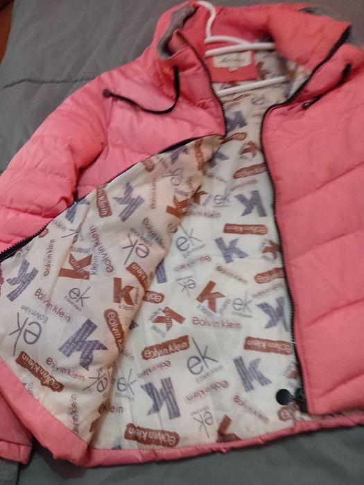 Varias pecas de roupa