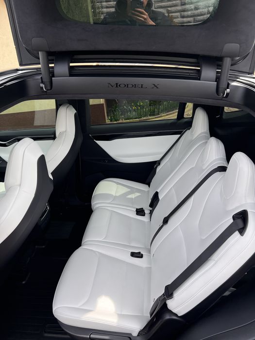 Tesla model X p100d