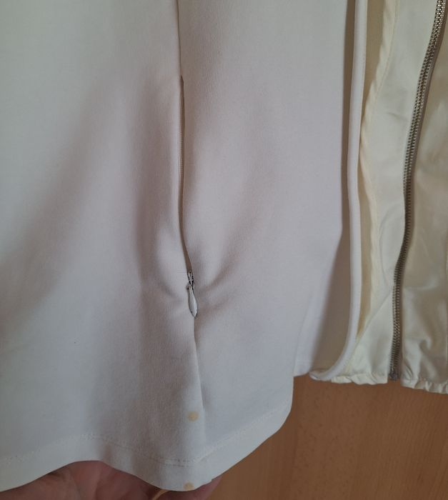 Damska sportowo- elegancka bluza