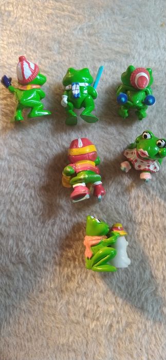 Lote de bonecos antigos kinder