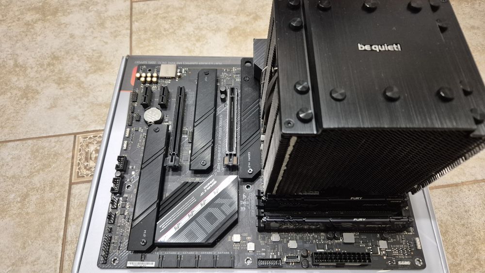 Asus ROG B560-F Gaming WIFI + Intel i9 11900KF + be quiet DarkRockPro3