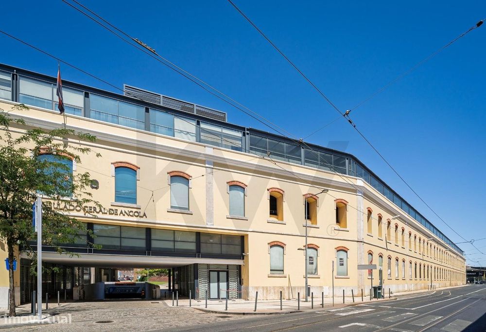 Escritório Arrendado | Yield 5,5% | 249 m2 | Alcântara
