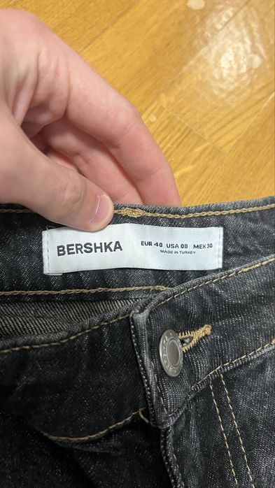 Шорты Bershka.