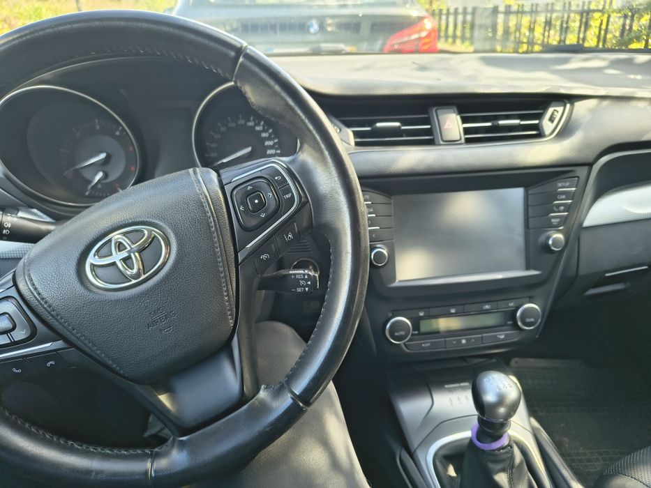 Toyota Avensis SW 1.6 Diesel 2015