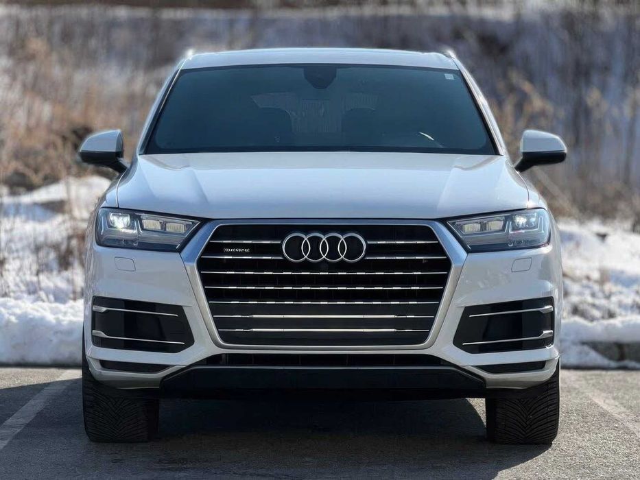 Audi Q7 45 TFSI quattro Premium Plus      2019