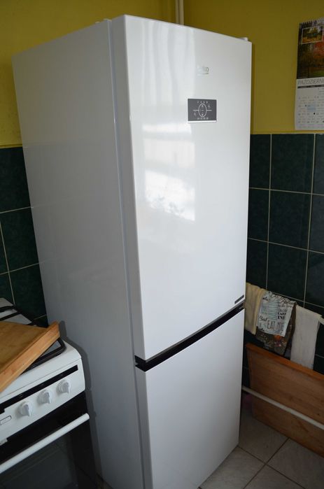 Lodówka BEKO BEYOND B5RCNA365HW biała NoFrost  jeszcze na gwarancji