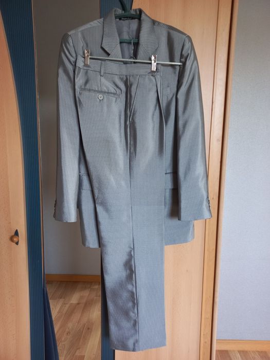 Костюм класичний
