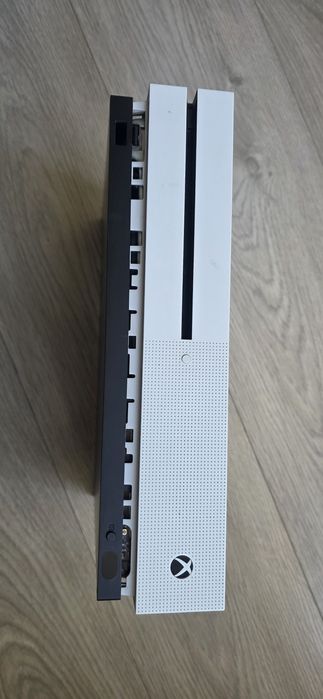 Konsola Xbox One S