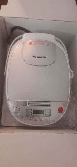 Wielofunkcyjne urządzenie do gotowania Multicooker