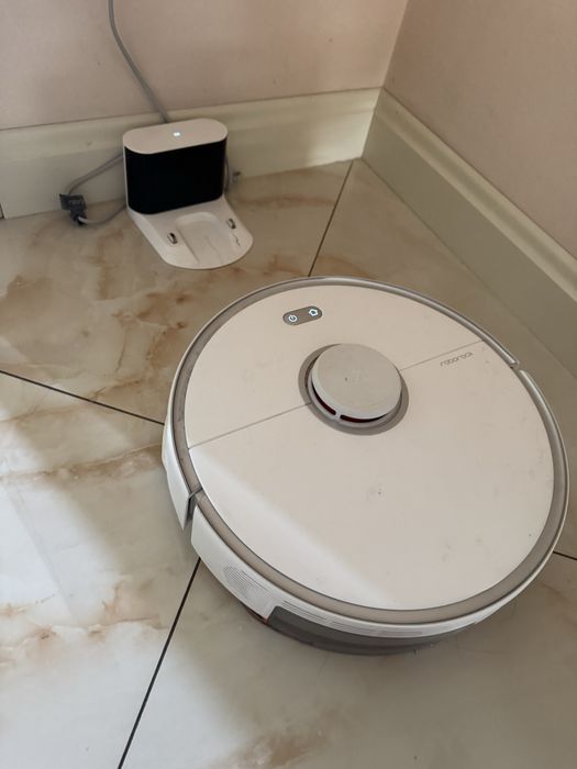 Робот пилосос ксіомі