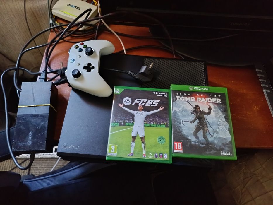 Продаж /обмін /торг Xbox one fat 500gb обмен на фотоаппарат/ продаж