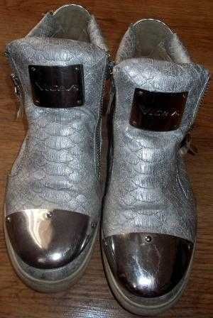 Botki damskie z metalowymi gadżetami rozm.37