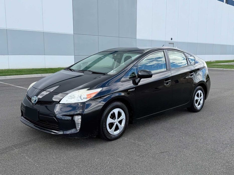 Toyota Prius Four      2015