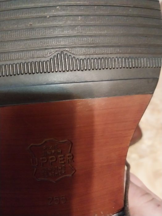 Туфлі чоловічі нові.