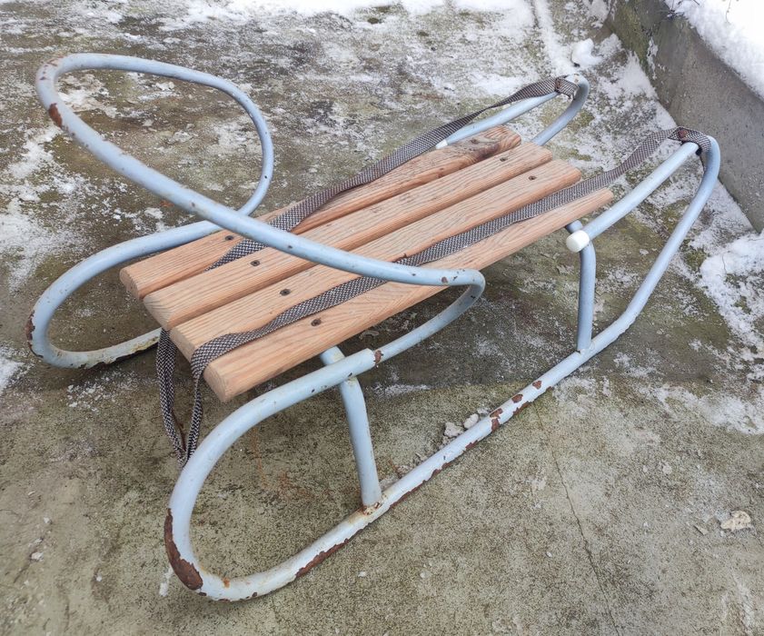 Sanki dziecięce metalowe do odnowy