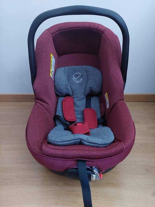 Carrinho Jané Muum Light 2–Usado em Ótimo Estado + Capa de Chuva Nova