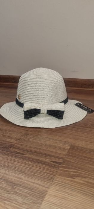 Stylowy kapelusz na lato-  ciekawy Ecru