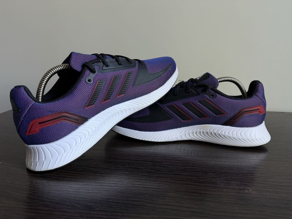 Кросівки Adidas Runfalcon 2.0 FY9627 Розмір 43.5 на 27.5 см