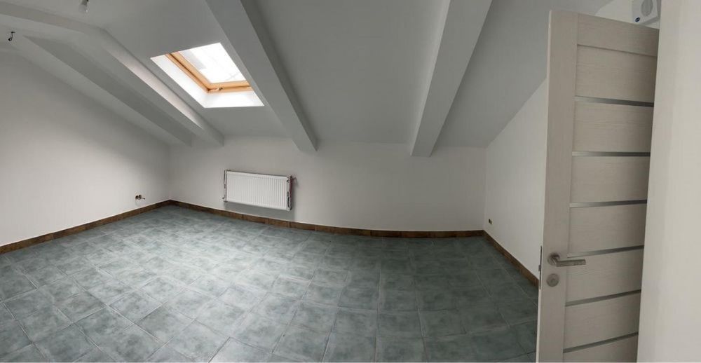 Фасадне комерційне приміщення на Ланжеронівській.