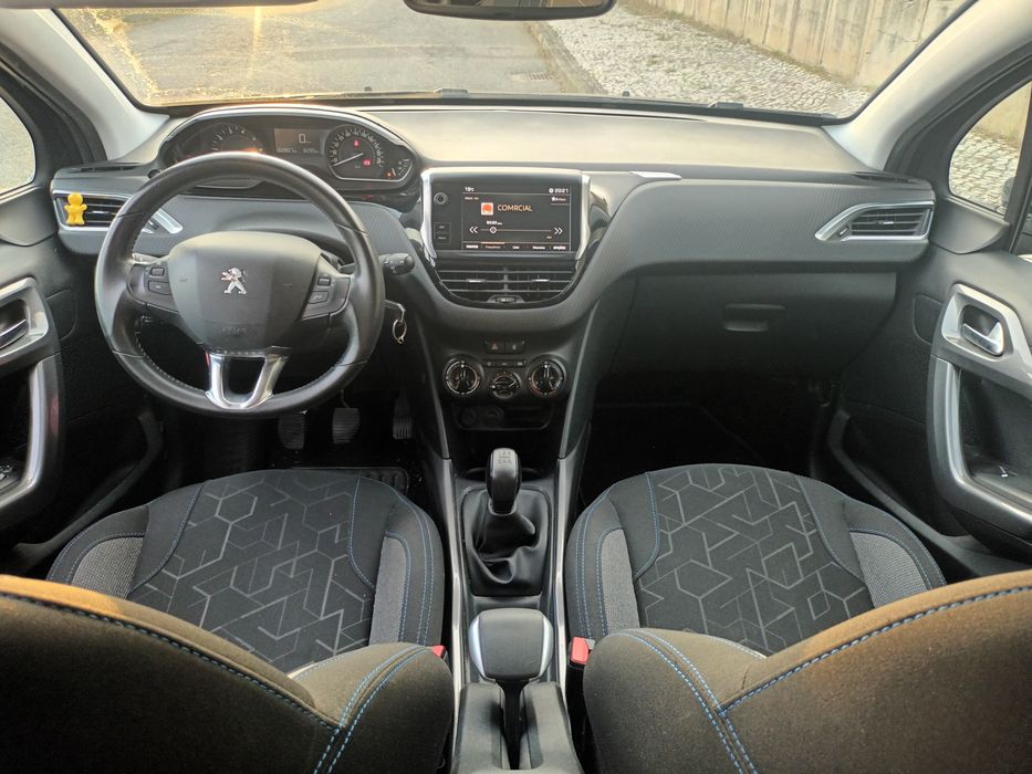 Peugeot 2008 — fotografia 7