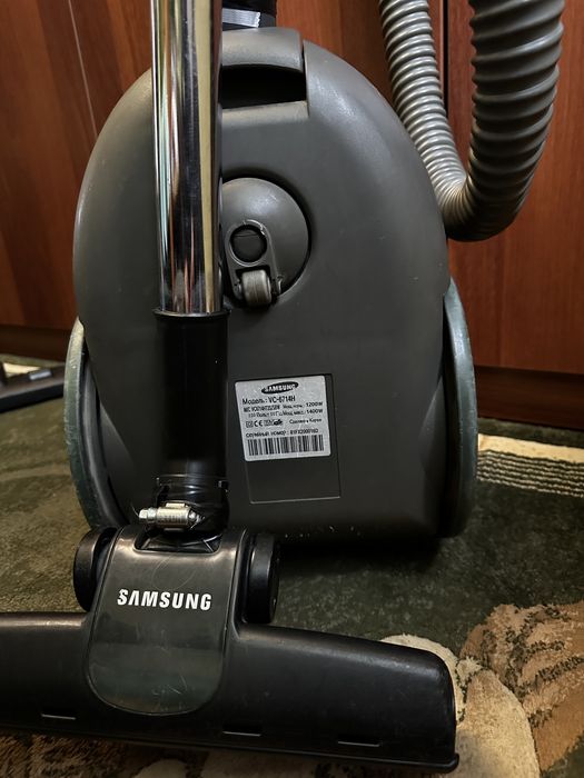 Пилесос Samsung робочий/ з турбощіткою / з мішком