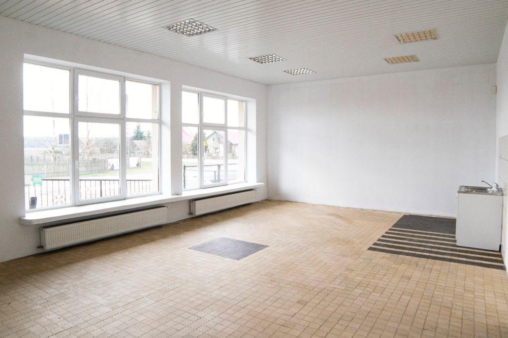 Lokal biurowy / zaplecze dla firmy – Nowiny, przy DK57, parking