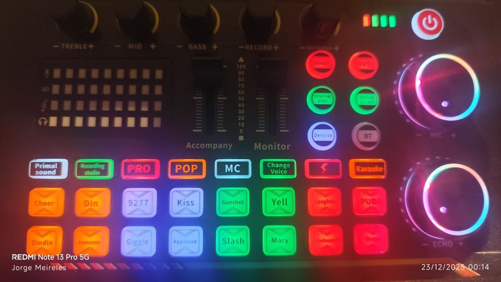 Mini Mixer com bateria  integrada