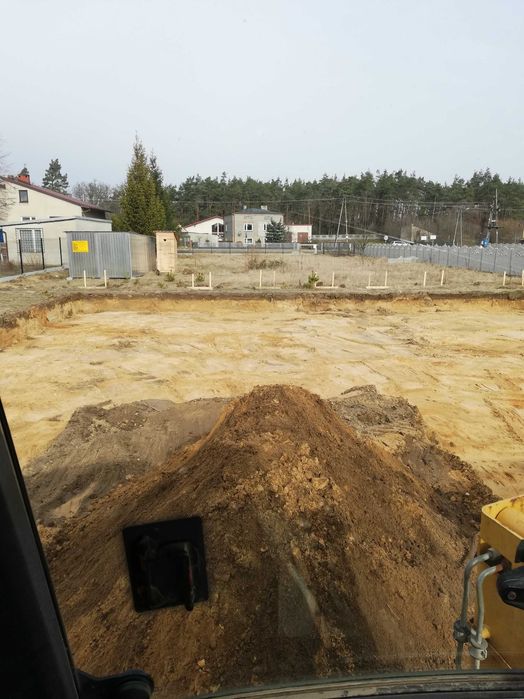 Usługi koparko-ładowarką