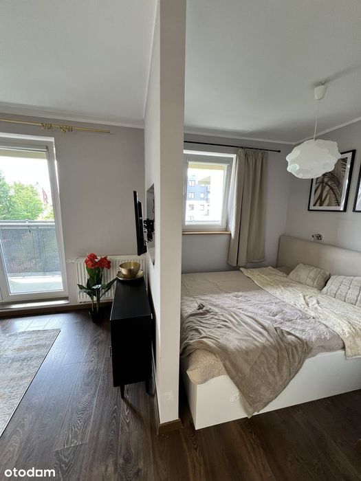 Kawalerka z wydzieloną sypialnią | balkon | garaż | Wrocław centrum