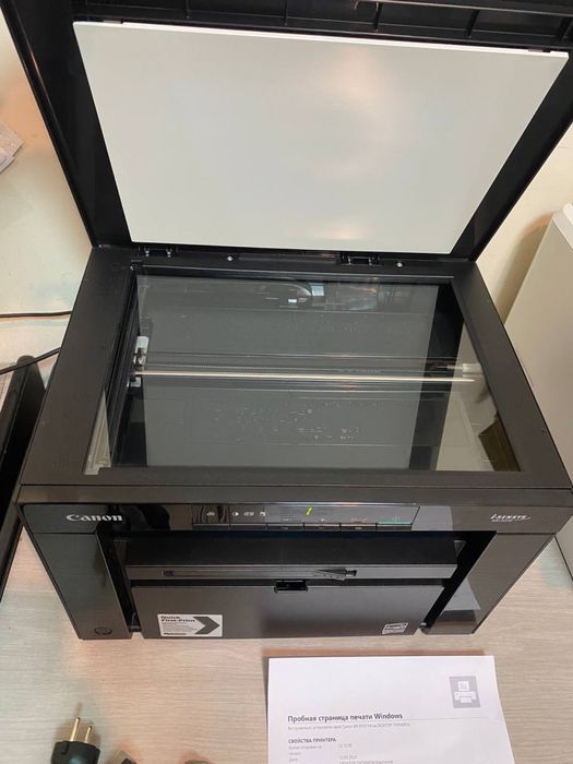 Canon MF3010 БФП з оригінальним картриджем, пробіг 24 тис.