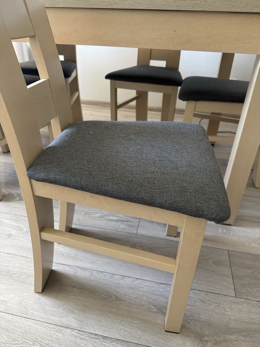 Stół do jadalni rozkladany z kompletem 6 krzeseł drewniany jasny