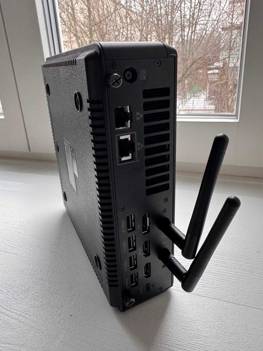 Zotac Magnus EN52060V | RTX 2060 | i5-9300H | Mini Gaming PC
