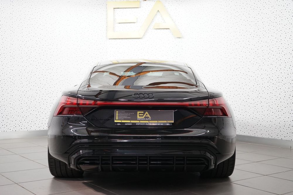 Audi e-tron GT quattro